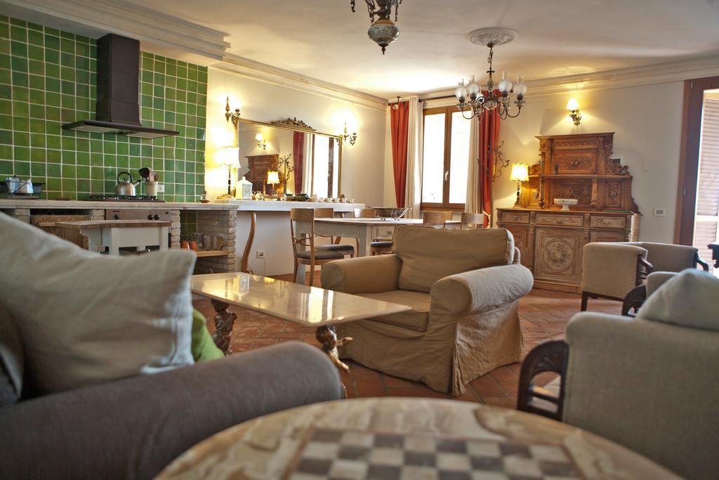Tuscany Forever Famiglia Apartments Volterra Eksteriør bilde