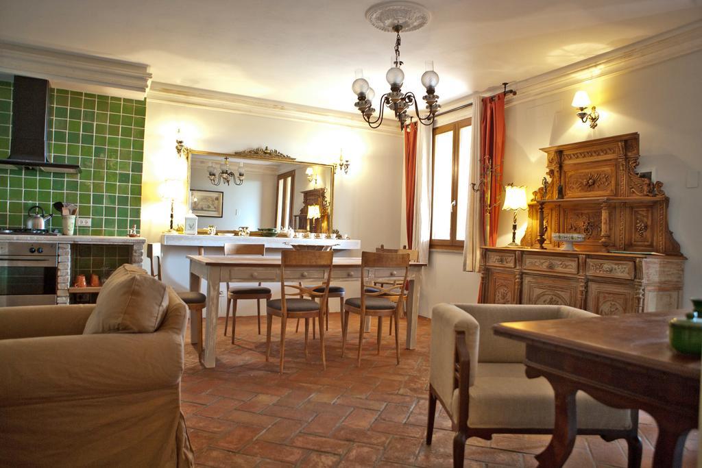 Tuscany Forever Famiglia Apartments Volterra Eksteriør bilde