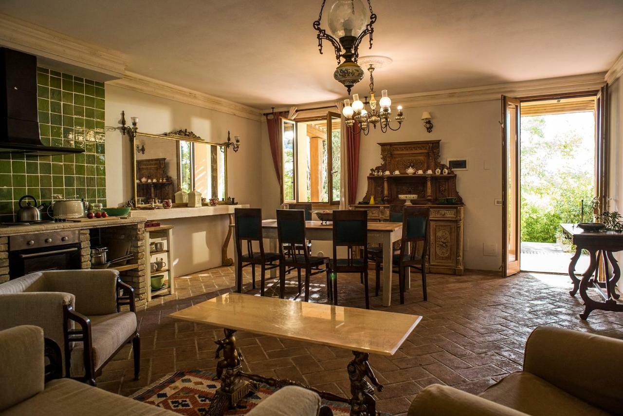 Tuscany Forever Famiglia Apartments Volterra Eksteriør bilde